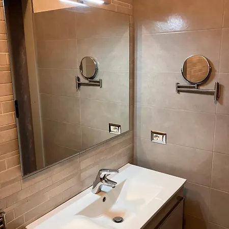 Stasera A Casa Di Luca - Apartmán Novara